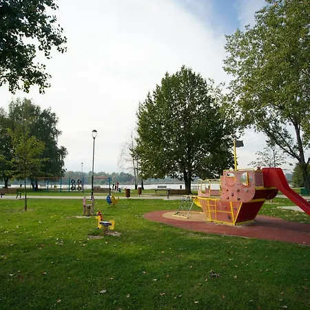 Luxurious Next To Lake In Krakow, 8-9 Ppl, 86m2 Апартаменты Краков