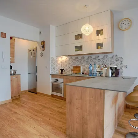 Luxurious Next To Lake In Krakow, 8-9 Ppl, 86m2